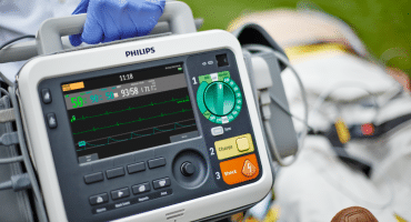 Image Moniteur/défibrillateur DFM100 : Une flexibilité pensée pour les besoins variés de l’hôpital